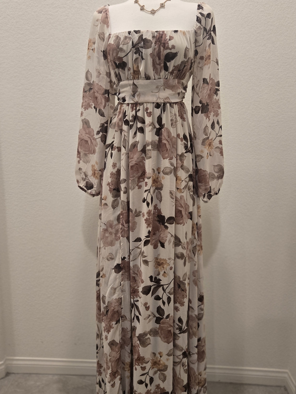 Floral Long Sleeve Maxi Dress in Cream and Dusty Rose W/split